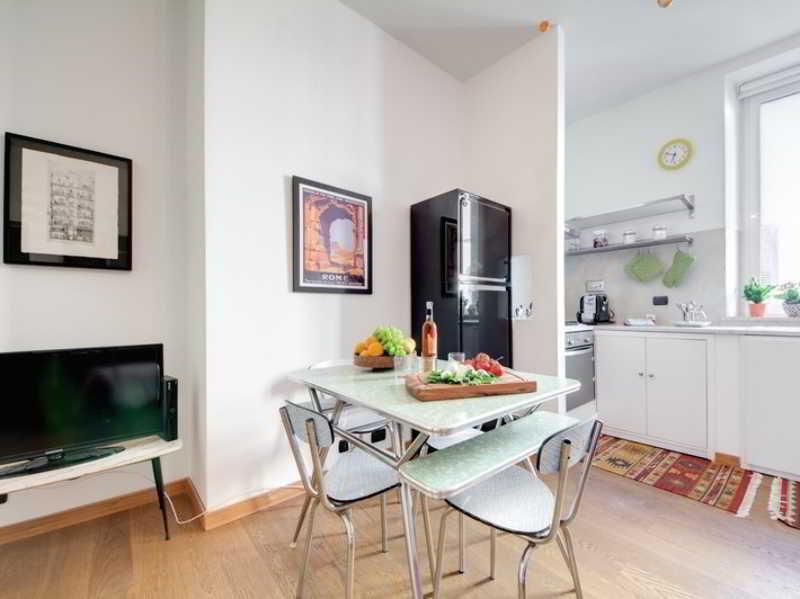 Guest house Domus Flaviae 2*